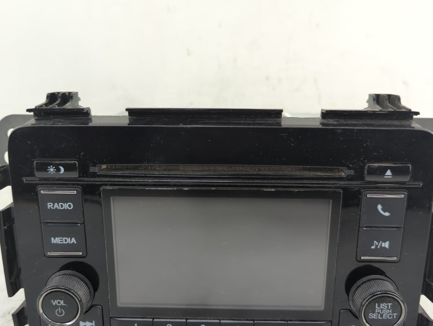2019-2022 Honda Hr-V Radio AM FM Cd Player Receiver Replacement P/N:39100-T7W-A911-M1 Fits Fits 2019 2020 2021 2022 OEM Used