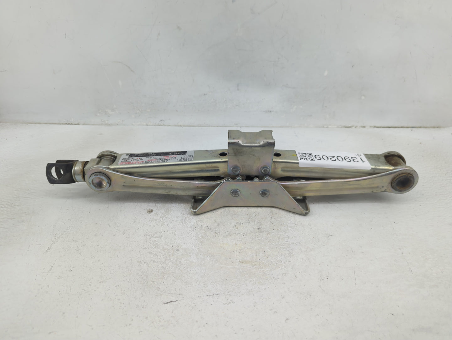 2019 Honda Hr-v Spare Scissor Car Jack 1390209 - Oemusedautoparts1.com