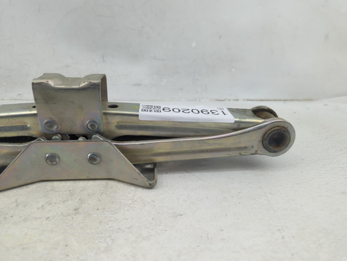 2019 Honda Hr-v Spare Scissor Car Jack 1390209 - Oemusedautoparts1.com