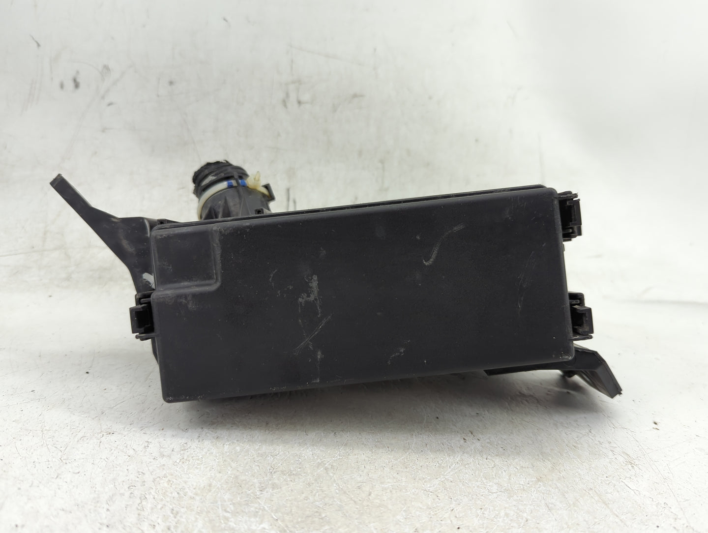 2019 Honda Hr-V Fusebox Fuse Box Panel Relay Module P/N:T7A-A11 4063 Fits OEM Used Auto Parts - Oemusedautoparts1.com