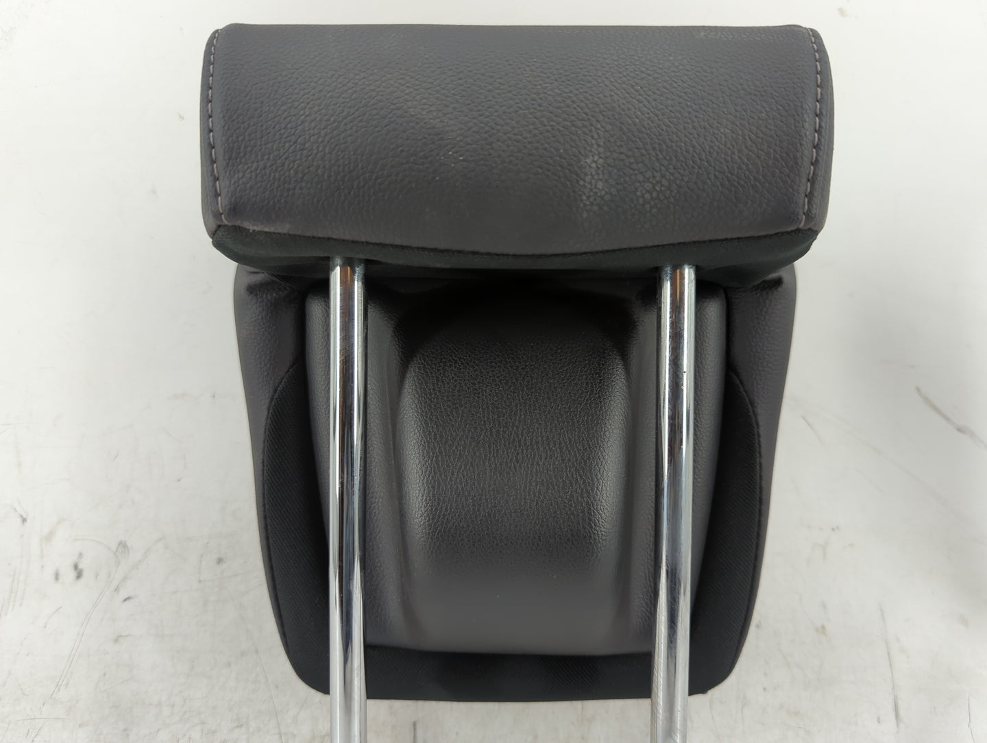 2016-2022 Honda Hr-V Headrest Head Rest Rear Seat Fits Fits 2016 2017 2018 2019 2020 2021 2022 OEM Used Auto Parts - Oemused