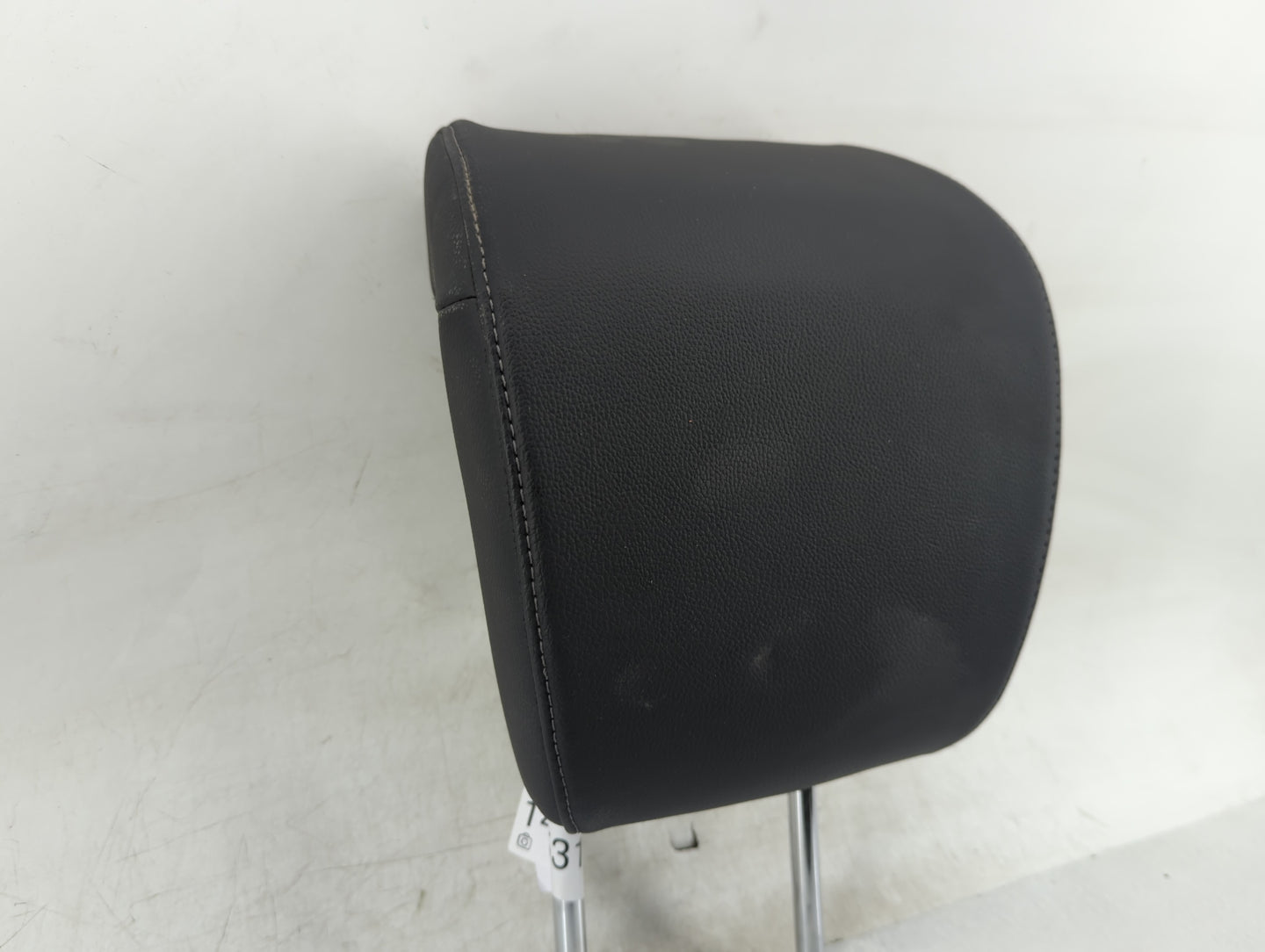 2019 Honda Hr-V Headrest Head Rest Rear Seat Fits OEM Used Auto Parts - Oemusedautoparts1.com
