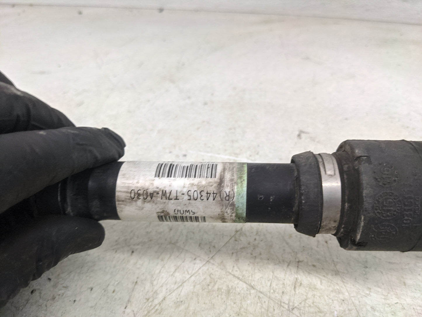 2016-2022 Honda Hr-v Axle Shaft Front Passenger Cv C/v - Oemusedautoparts1.com