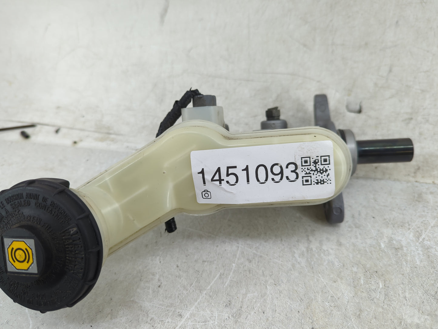 2016-2022 Honda Hr-v Brake Master Cylinder 1451093 - Oemusedautoparts1.com