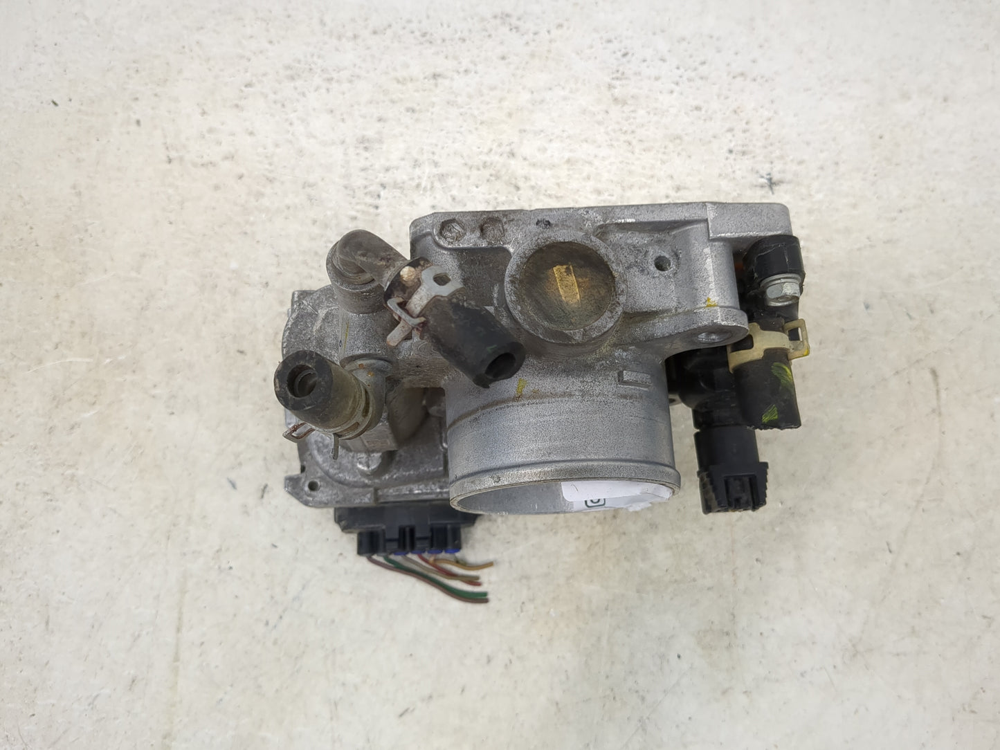 2016-2022 Honda Hr-V Throttle Body Fits Fits 2012 2013 2014 2015 2016 2017 2018 2019 2020 2021 2022 OEM Used Auto Parts - Oe