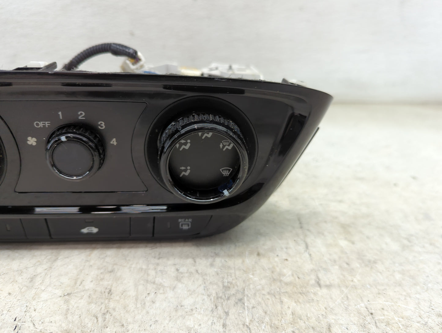 2016-2022 Honda Hr-V Climate Control Module Temperature AC/Heater Replacement P/N:T7W A0 8L04 Fits OEM Used Auto Parts - Oem