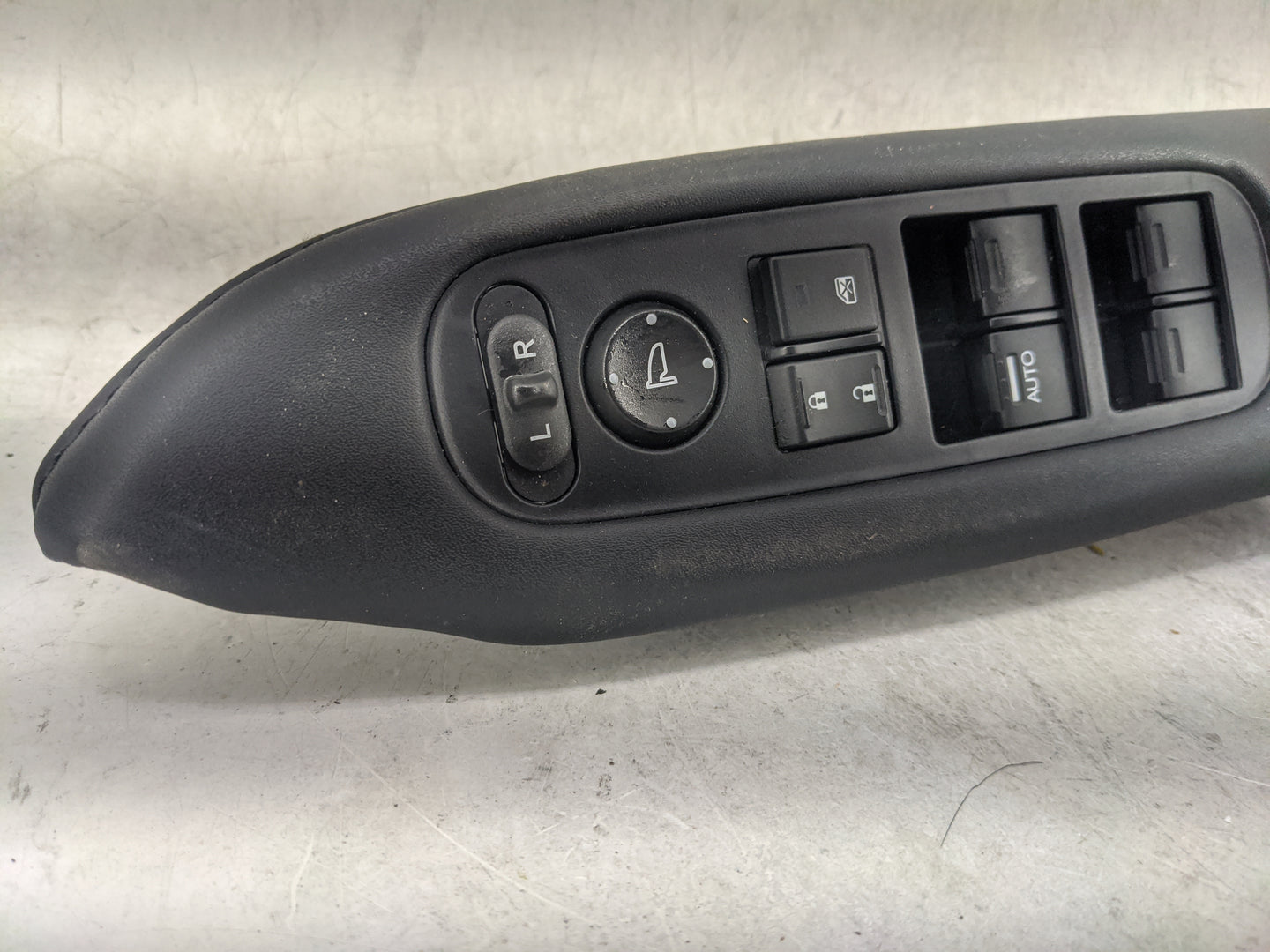 2019 Honda Hr-V Master Power Window Switch Replacement Driver Side Left P/N:83550T7900LAE0 Fits OEM Used Auto Parts - Oemuse