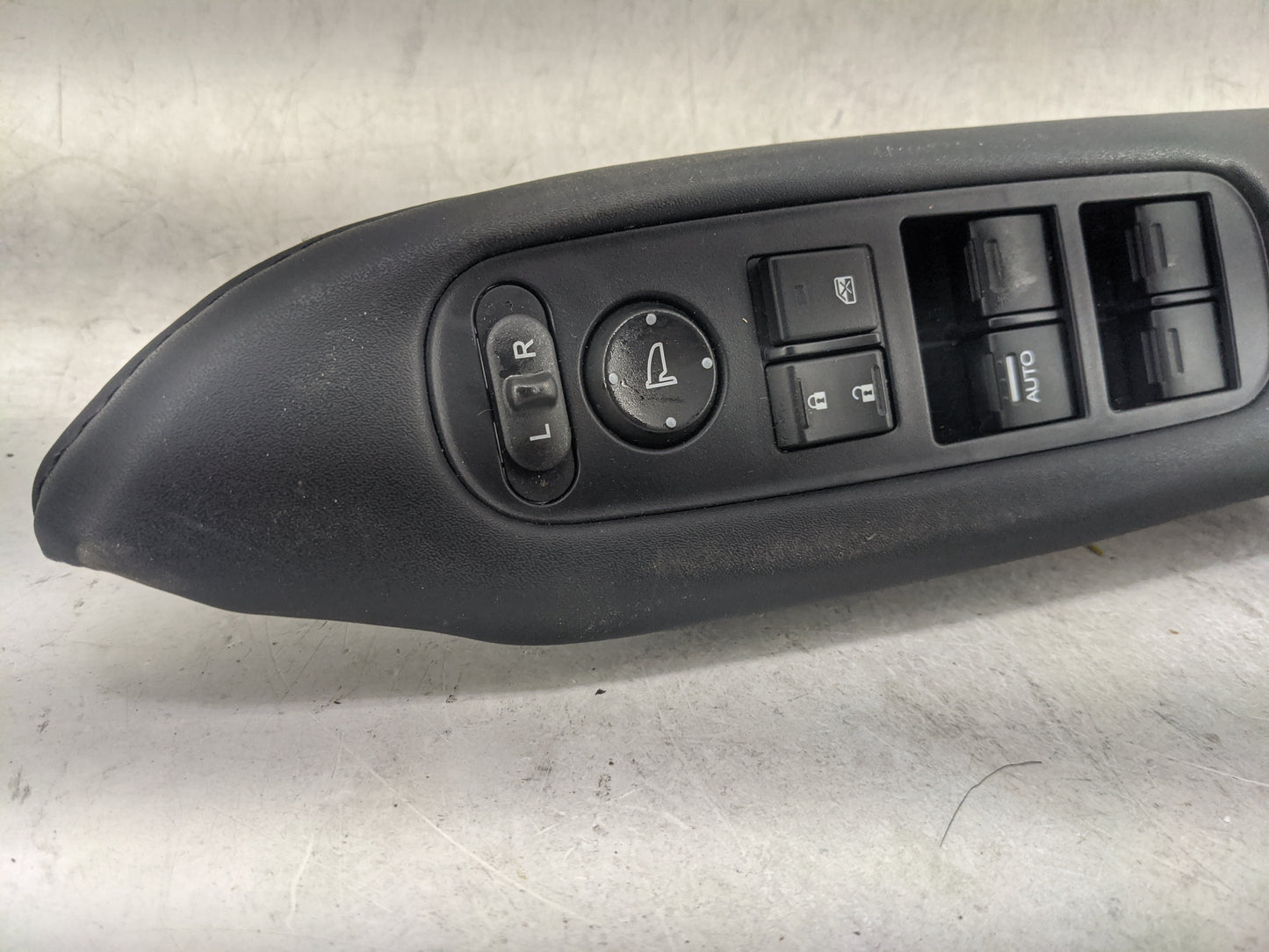 2019 Honda Hr-V Master Power Window Switch Replacement Driver Side Left P/N:83550T7900LAE0 Fits OEM Used Auto Parts - Oemuse