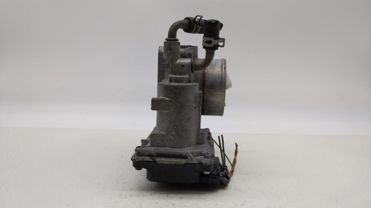2016-2022 Honda Hr-V Throttle Body P/N:GMF3B Fits Fits 2012 2013 2014 2015 2016 2017 2018 2019 2020 2021 2022 OEM Used Auto 