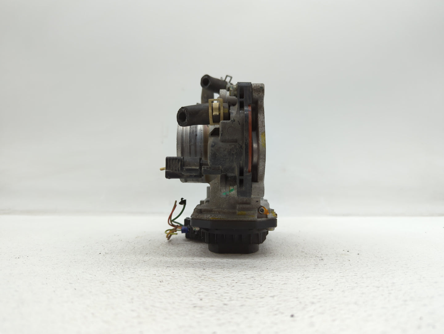 2016-2019 Honda Hr-V Throttle Body P/N:288770 GMF3B Fits Fits 2012 2013 2014 2015 2016 2017 2018 2019 OEM Used Auto Parts - 