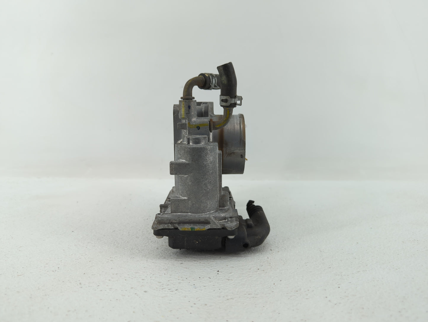 2016-2019 Honda Hr-V Throttle Body P/N:288770 GMF3B Fits Fits 2012 2013 2014 2015 2016 2017 2018 2019 OEM Used Auto Parts - 