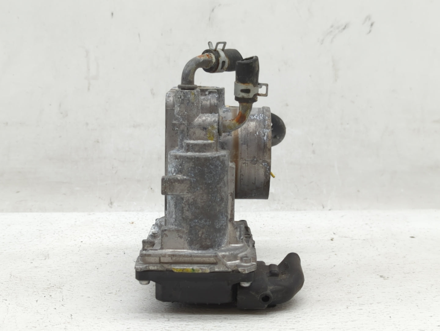 2016-2022 Honda Hr-V Throttle Body P/N:GMA3A GMF3B Fits Fits 2012 2013 2014 2015 2016 2017 2018 2019 2020 2021 2022 OEM Used