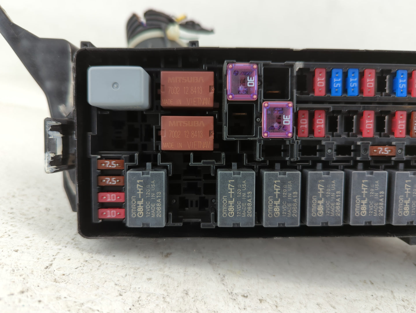 2019 Honda Hr-V Fusebox Fuse Box Panel Relay Module P/N:T7A-A11 Fits OEM Used Auto Parts - Oemusedautoparts1.com
