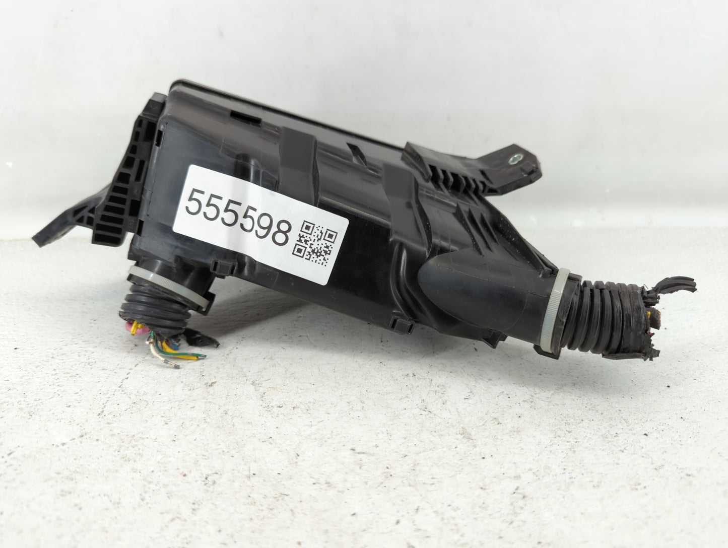 2019 Honda Hr-V Fusebox Fuse Box Panel Relay Module P/N:T7A-A11 Fits OEM Used Auto Parts - Oemusedautoparts1.com