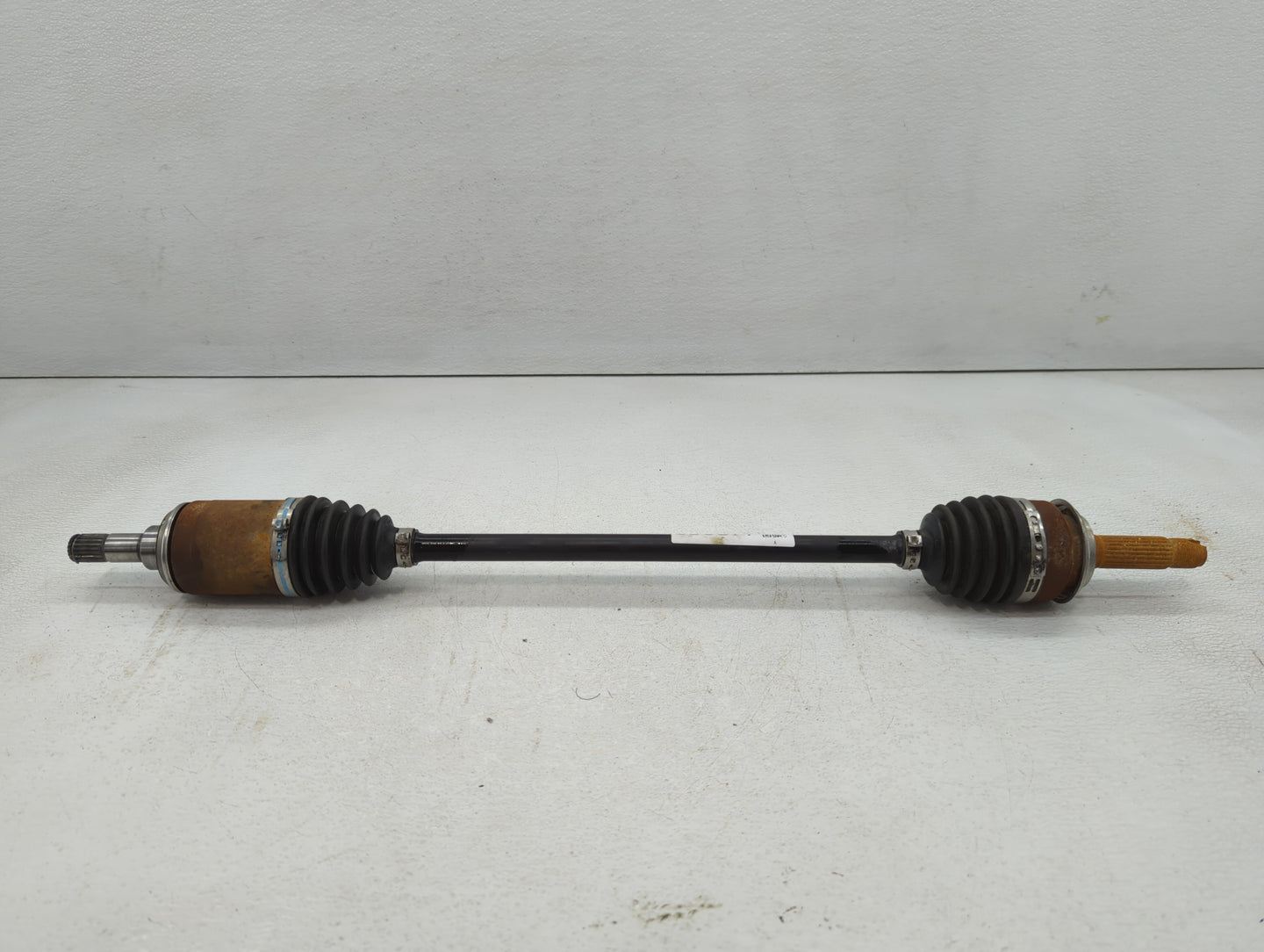 2019-2022 Honda Hr-v Axle Shaft Front Driver Cv C/v 559877 - Oemusedautoparts1.com