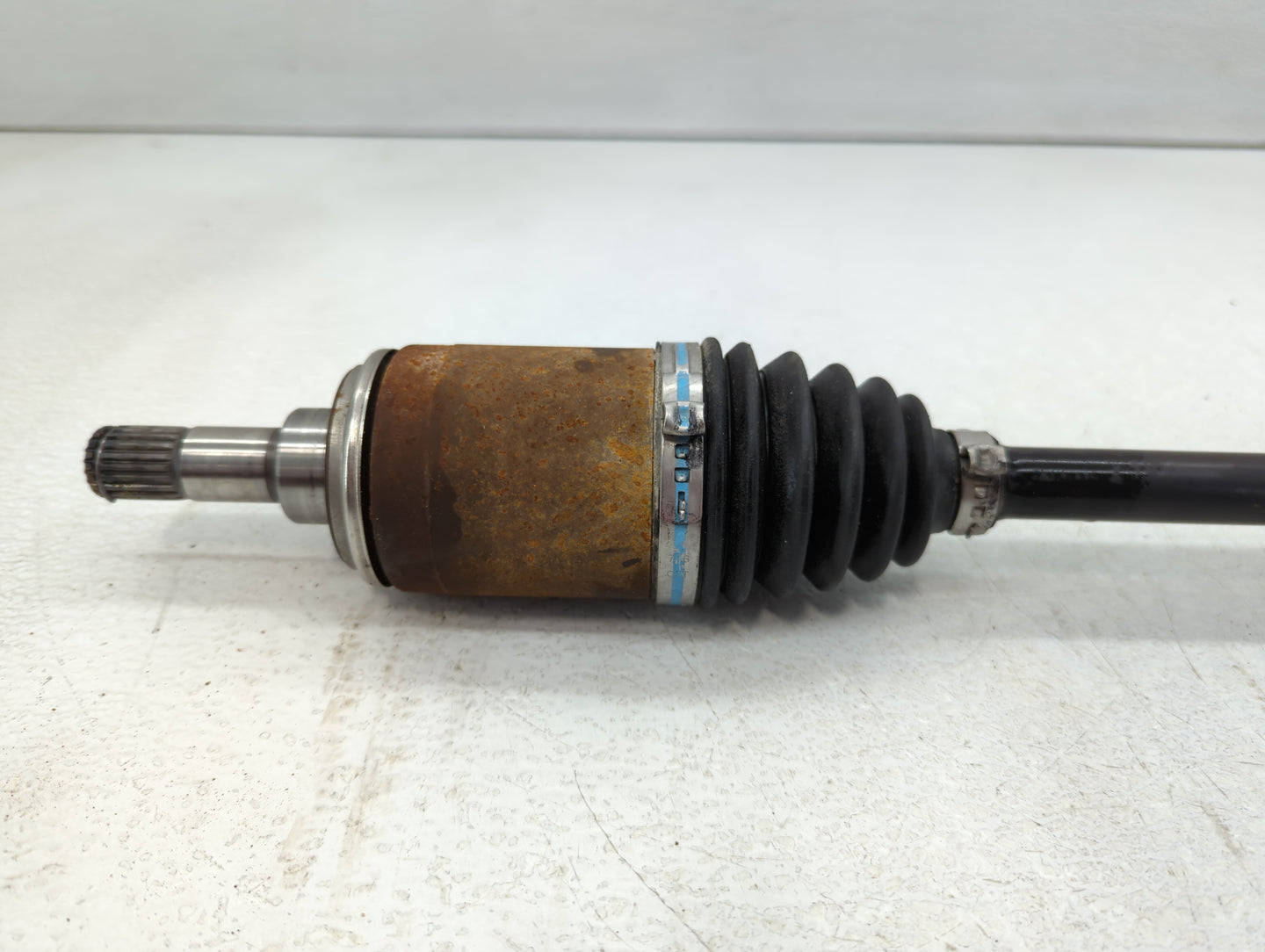 2019-2022 Honda Hr-v Axle Shaft Front Driver Cv C/v 559877 - Oemusedautoparts1.com