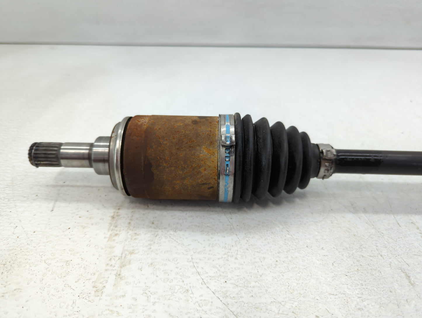 2019-2022 Honda Hr-v Axle Shaft Front Driver Cv C/v 559877 - Oemusedautoparts1.com