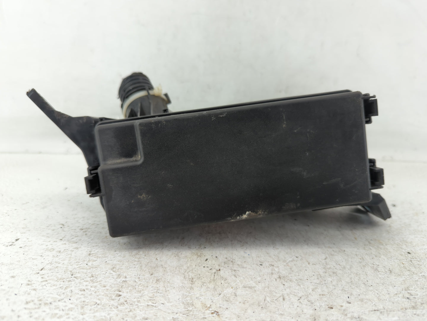 2019 Honda Hr-V Fusebox Fuse Box Panel Relay Module P/N:T7A-A11 4063 Y-1 2 Fits OEM Used Auto Parts - Oemusedautoparts1.com