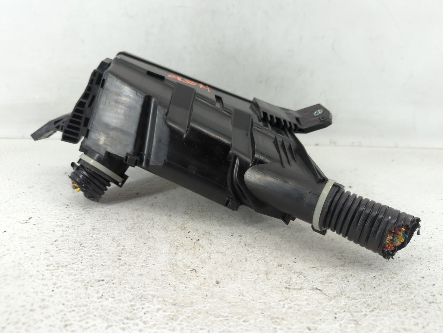 2019 Honda Hr-V Fusebox Fuse Box Panel Relay Module P/N:T7A-A11 4063 Y-1 2 Fits OEM Used Auto Parts - Oemusedautoparts1.com