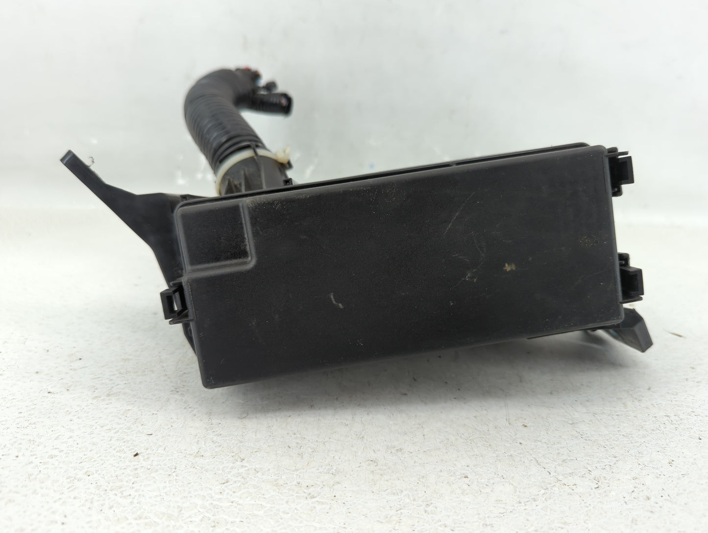 2019 Honda Hr-V Fusebox Fuse Box Panel Relay Module P/N:T7A-A11 4063 Y-1 2 Fits OEM Used Auto Parts - Oemusedautoparts1.com