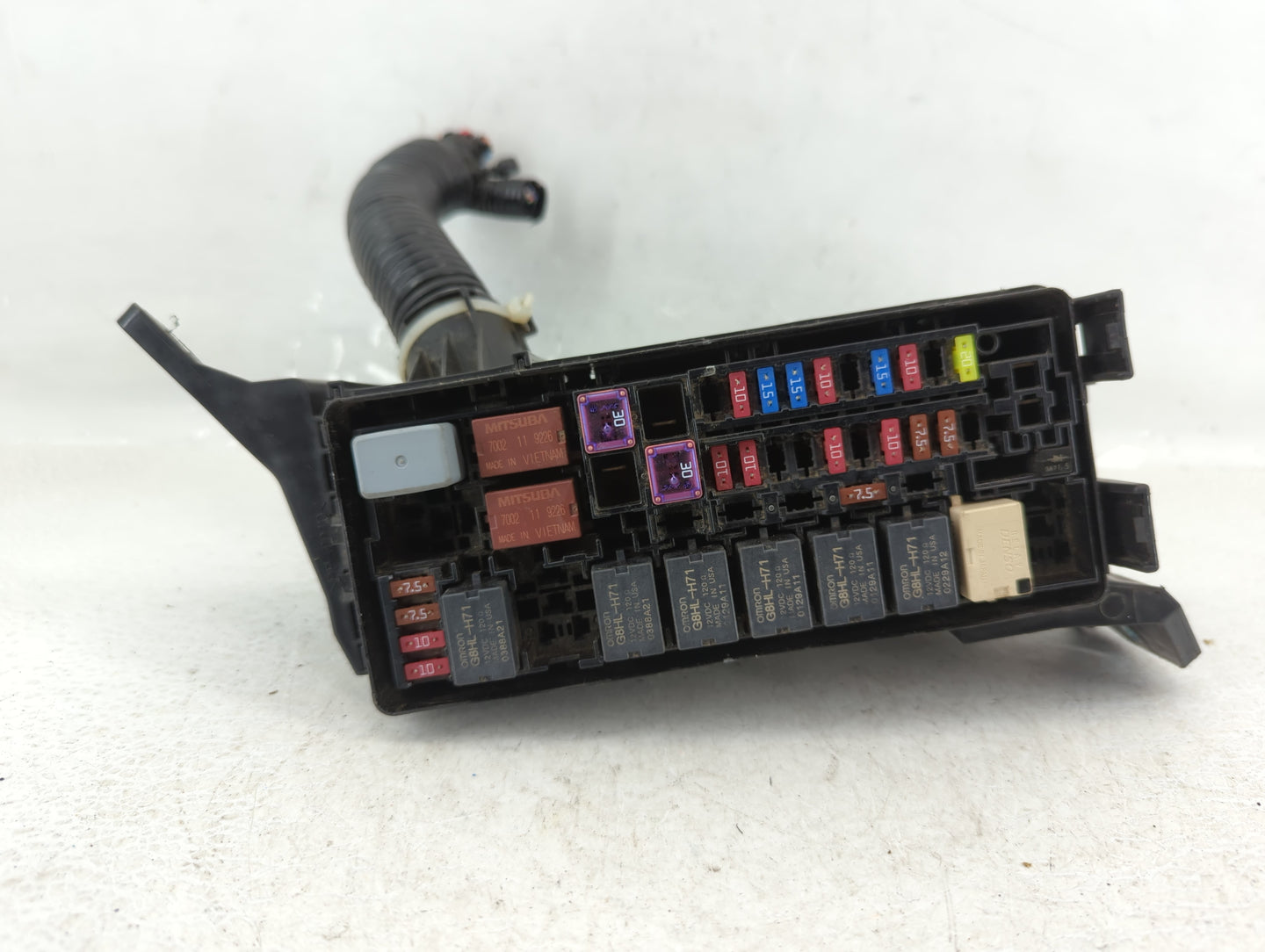 2019 Honda Hr-V Fusebox Fuse Box Panel Relay Module P/N:T7A-A11 4063 Y-1 2 Fits OEM Used Auto Parts - Oemusedautoparts1.com