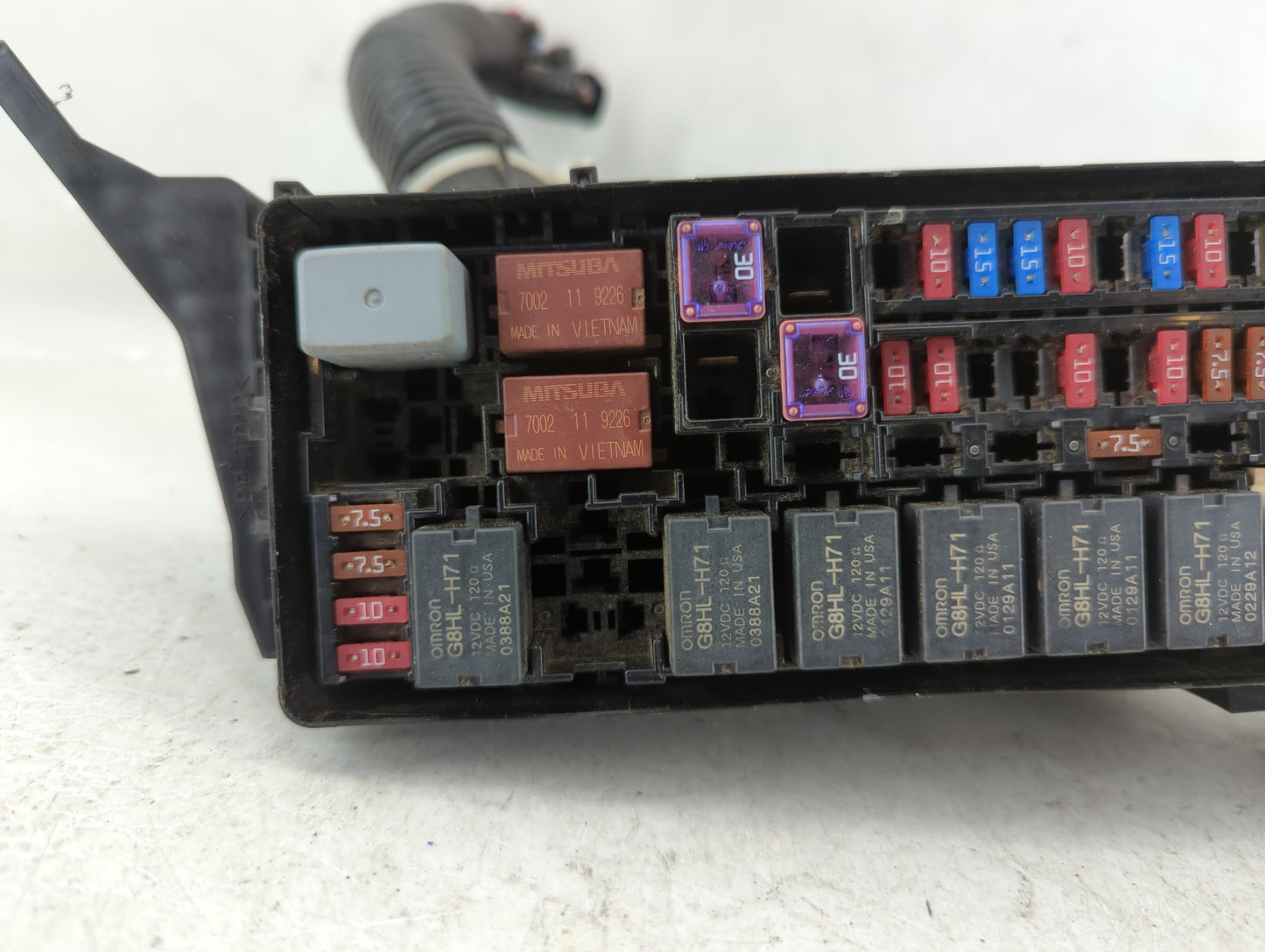 2019 Honda Hr-V Fusebox Fuse Box Panel Relay Module P/N:T7A-A11 4063 Y-1 2 Fits OEM Used Auto Parts - Oemusedautoparts1.com