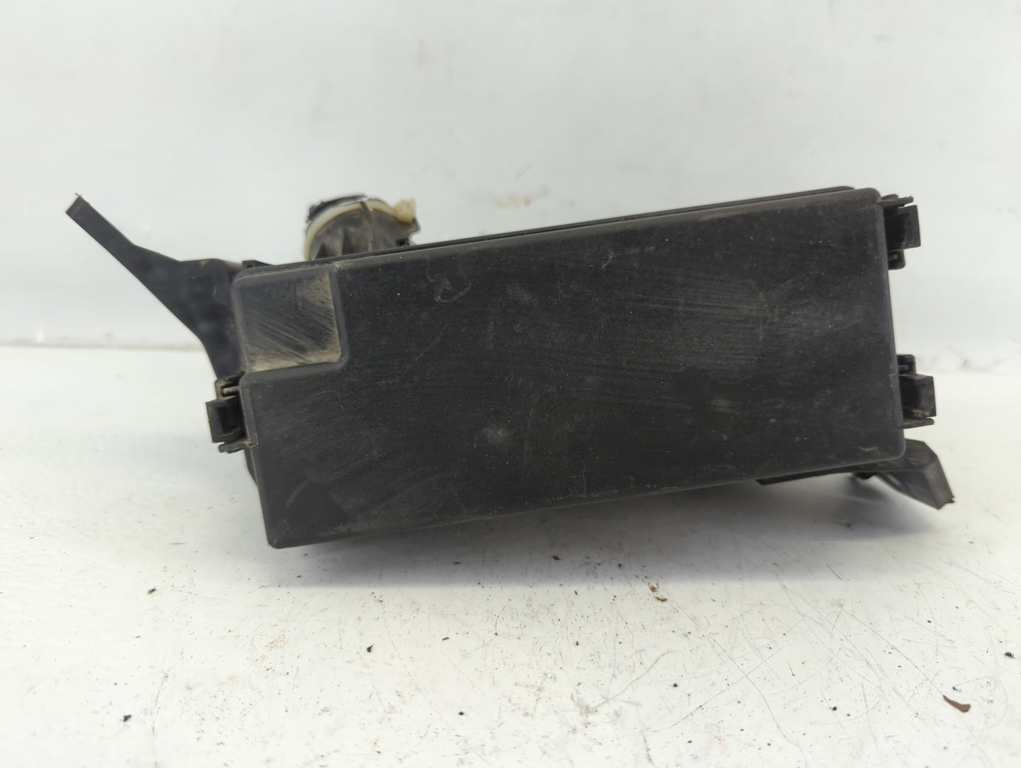 2019 Honda Hr-V Fusebox Fuse Box Panel Relay Module P/N:T7A-A11 4063 Y-1 2 Fits OEM Used Auto Parts - Oemusedautoparts1.com