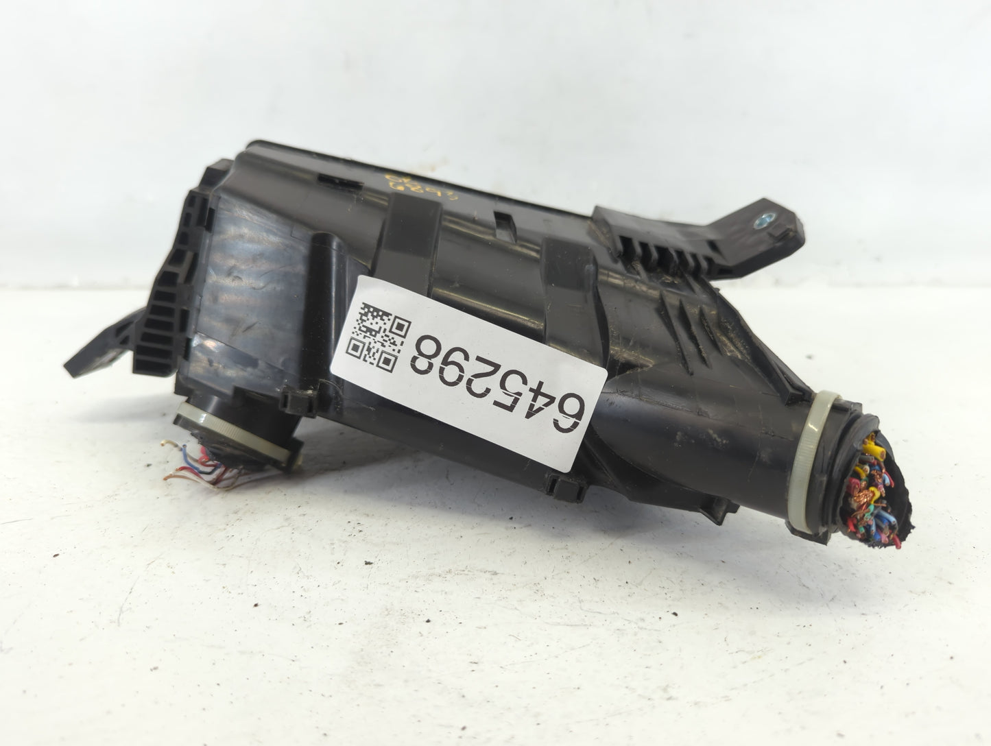 2019 Honda Hr-V Fusebox Fuse Box Panel Relay Module P/N:T7A-A11 4063 Y-1 2 Fits OEM Used Auto Parts - Oemusedautoparts1.com