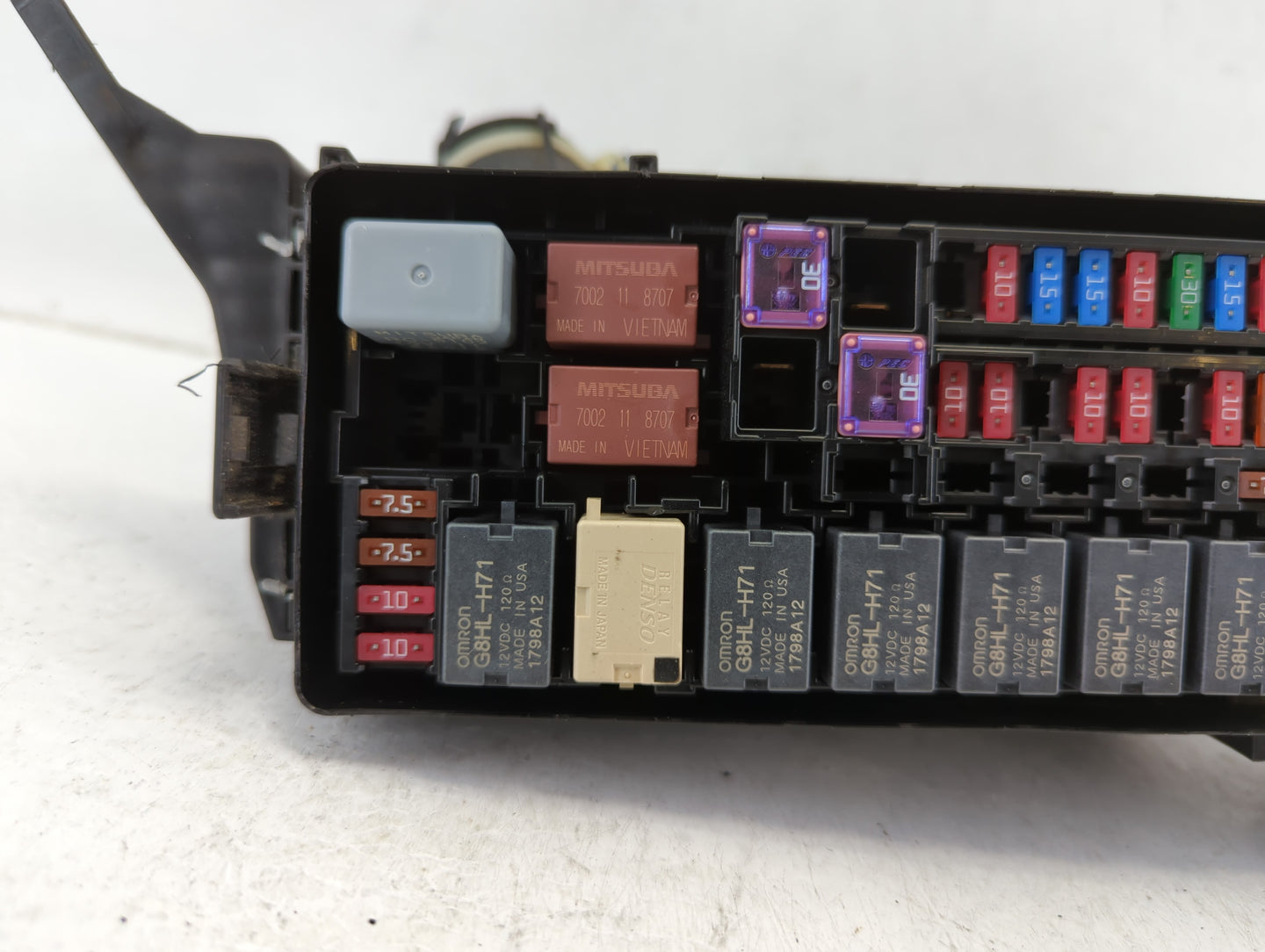 2019 Honda Hr-V Fusebox Fuse Box Panel Relay Module P/N:T7A -A11 4063 Y-1 1 Fits OEM Used Auto Parts - Oemusedautoparts1.com