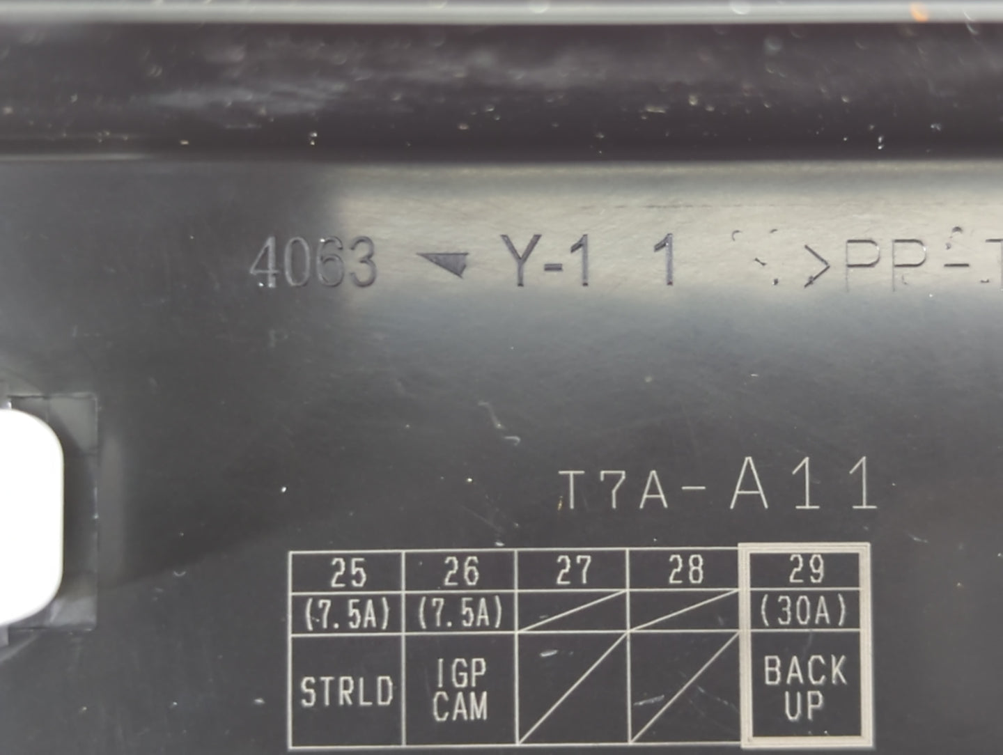 2019 Honda Hr-V Fusebox Fuse Box Panel Relay Module P/N:T7A -A11 4063 Y-1 1 Fits OEM Used Auto Parts - Oemusedautoparts1.com