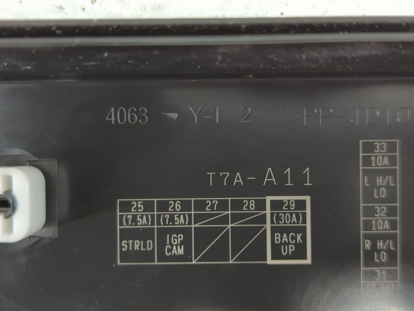 2019 Honda Hr-V Fusebox Fuse Box Panel Relay Module P/N:T7A -A11 4063 Y-1 1 Fits OEM Used Auto Parts - Oemusedautoparts1.com