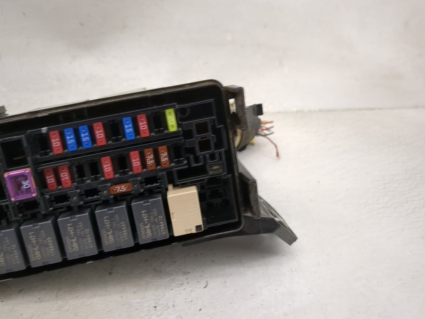 2019 Honda Hrv Fusebox Fuse Box Panel Relay Module P/N:T7A-A11 Fits OEM Used Auto Parts - Oemusedautoparts1.com