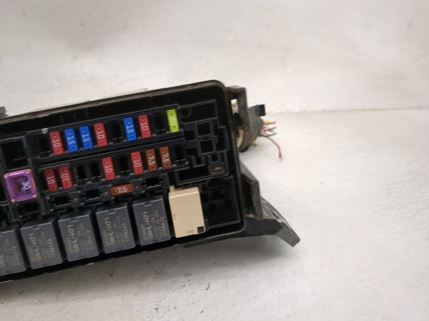2019 Honda Hrv Fusebox Fuse Box Panel Relay Module P/N:T7A-A11 Fits OEM Used Auto Parts - Oemusedautoparts1.com