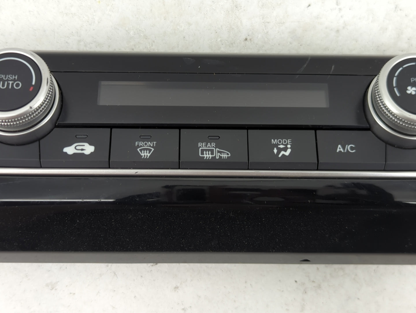2019 Honda Insight Climate Control Module Temperature AC/Heater Replacement P/N:79610-TXM-A012-M1 Fits OEM Used Auto Parts -