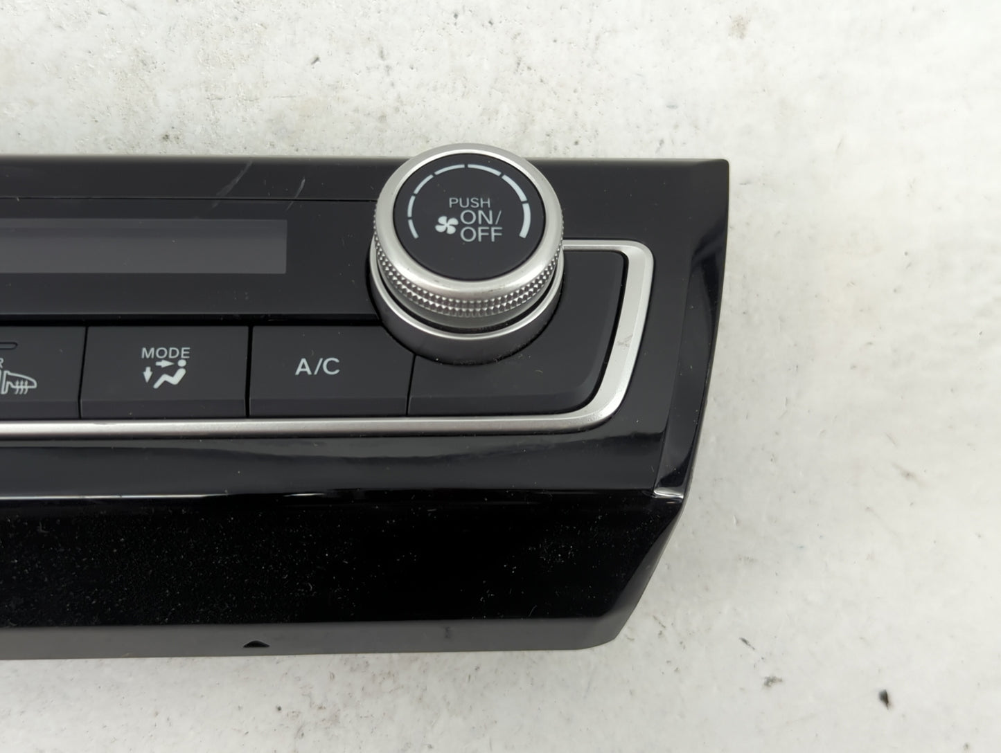 2019 Honda Insight Climate Control Module Temperature AC/Heater Replacement P/N:79610-TXM-A012-M1 Fits OEM Used Auto Parts -