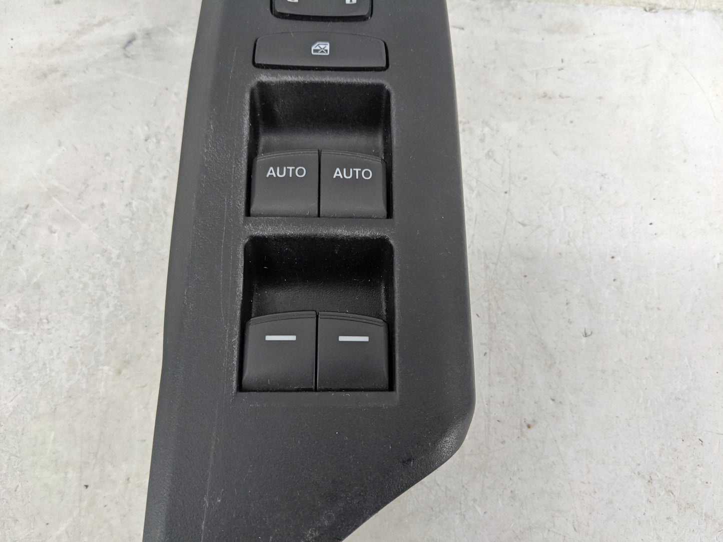 2019-2022 Honda Insight Master Power Window Switch Replacement Driver Side Left P/N:M64583 Fits Fits 2019 2020 2021 2022 OEM