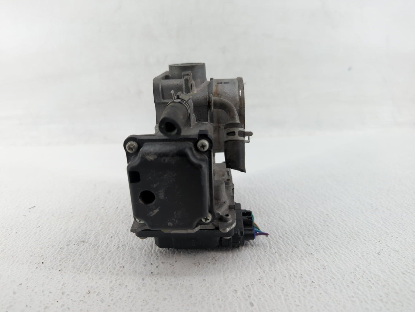 2019-2022 Honda Insight Throttle Body P/N:GMG3D Fits Fits 2018 2019 2020 2021 2022 OEM Used Auto Parts - Oemusedautoparts1.c