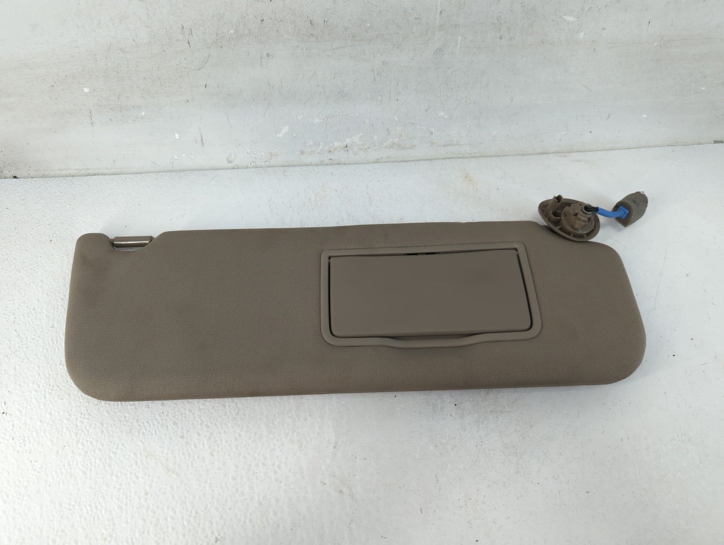 2019 Honda Odyssey Sun Visor Shade Replacement Passenger Right Mirror Fits OEM Used Auto Parts - Oemusedautoparts1.com