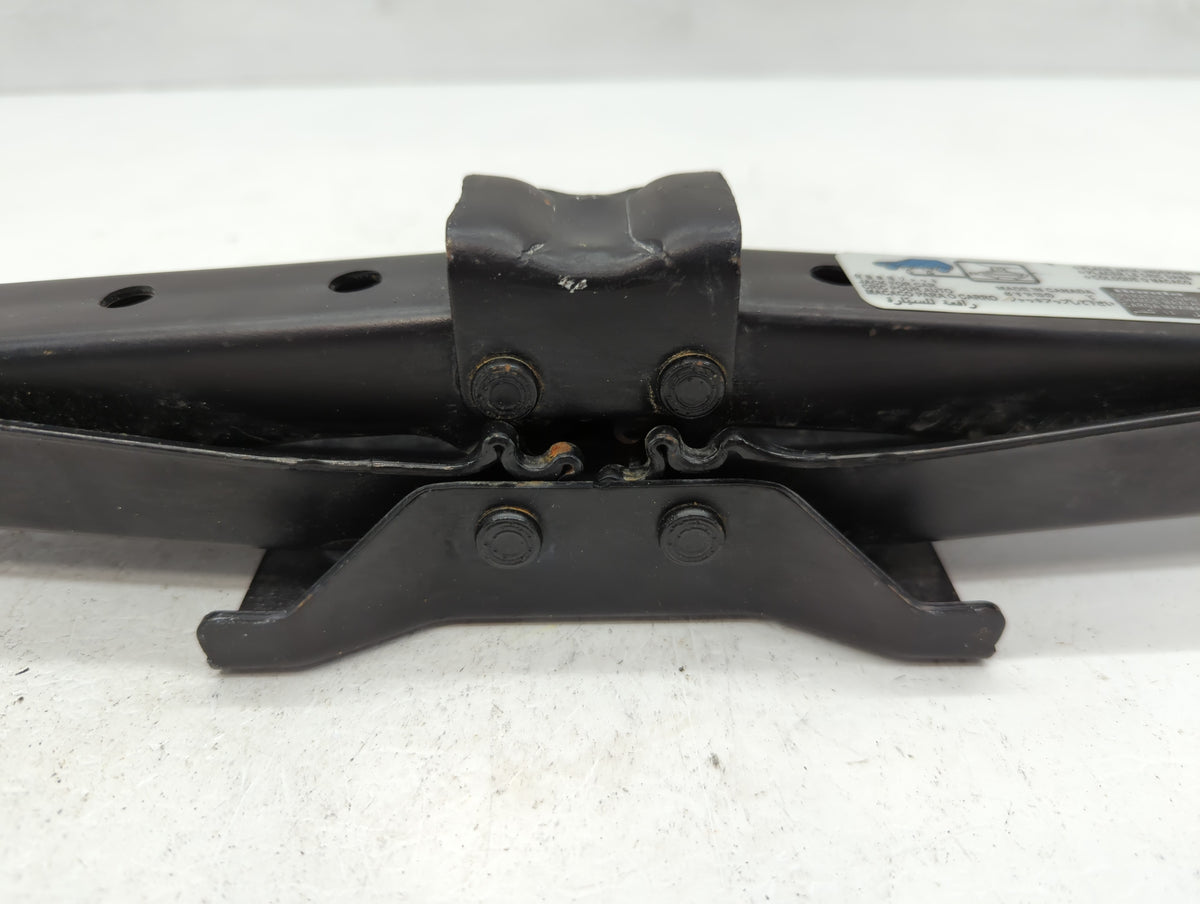 2019 Honda Odyssey Spare Scissor Car Jack - Oemusedautoparts1.com