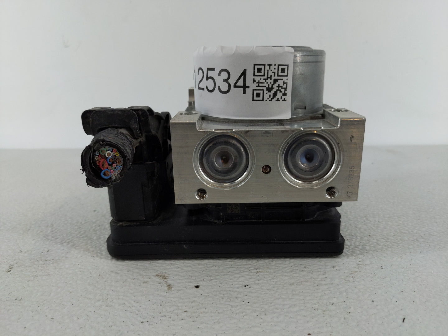 2019 Honda Odyssey ABS Pump Control Module Replacement P/N:57110THR A040M1 Fits OEM Used Auto Parts - Oemusedautoparts1.com