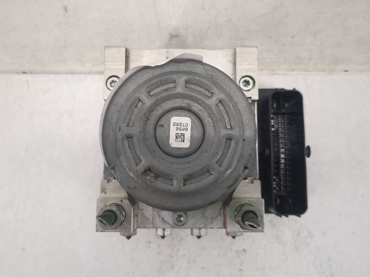 2019 Honda Odyssey ABS Pump Control Module Replacement P/N:57110THR A040M1 Fits OEM Used Auto Parts - Oemusedautoparts1.com