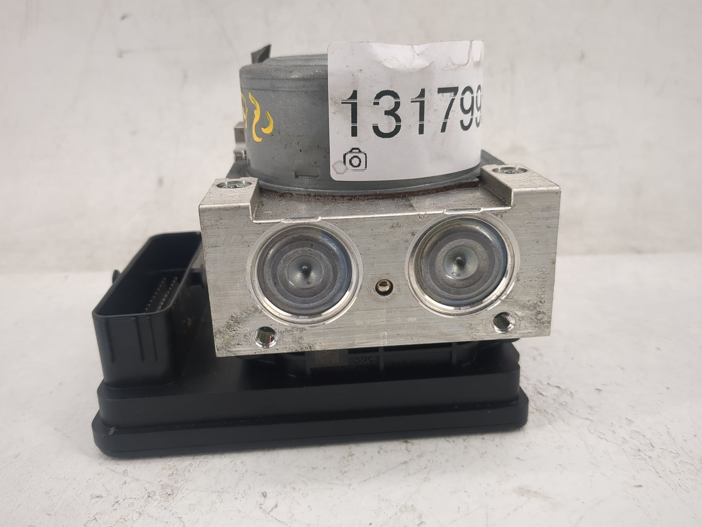 2019 Honda Odyssey ABS Pump Control Module Replacement P/N:57110THR A040M1 Fits OEM Used Auto Parts - Oemusedautoparts1.com