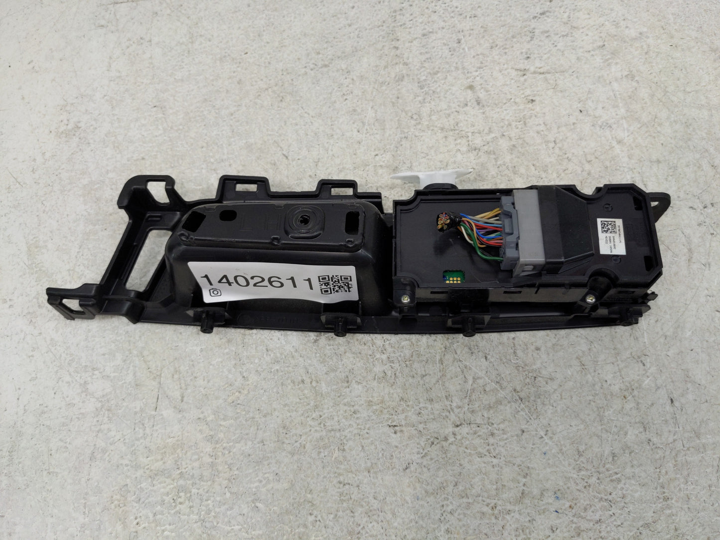 2019 Honda Odyssey Master Power Window Switch Replacement Driver Side Left P/N:35750THRA111M1 Fits OEM Used Auto Parts - Oem