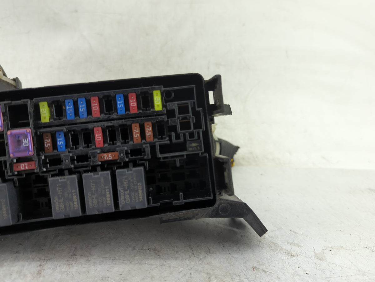 2018-2019 Honda Odyssey Fusebox Fuse Box Panel Relay Module P/N:PP-TD10 T5A-A02 Fits Fits 2018 2019 OEM Used Auto Parts - Oe