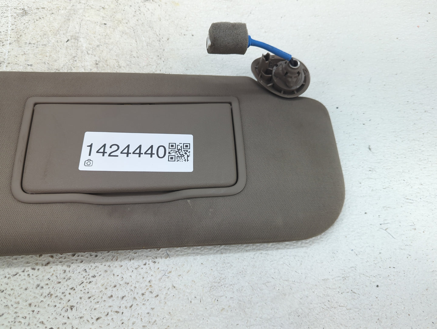 2019 Honda Odyssey Sun Visor Shade Replacement Passenger Right Mirror Fits OEM Used Auto Parts - Oemusedautoparts1.com