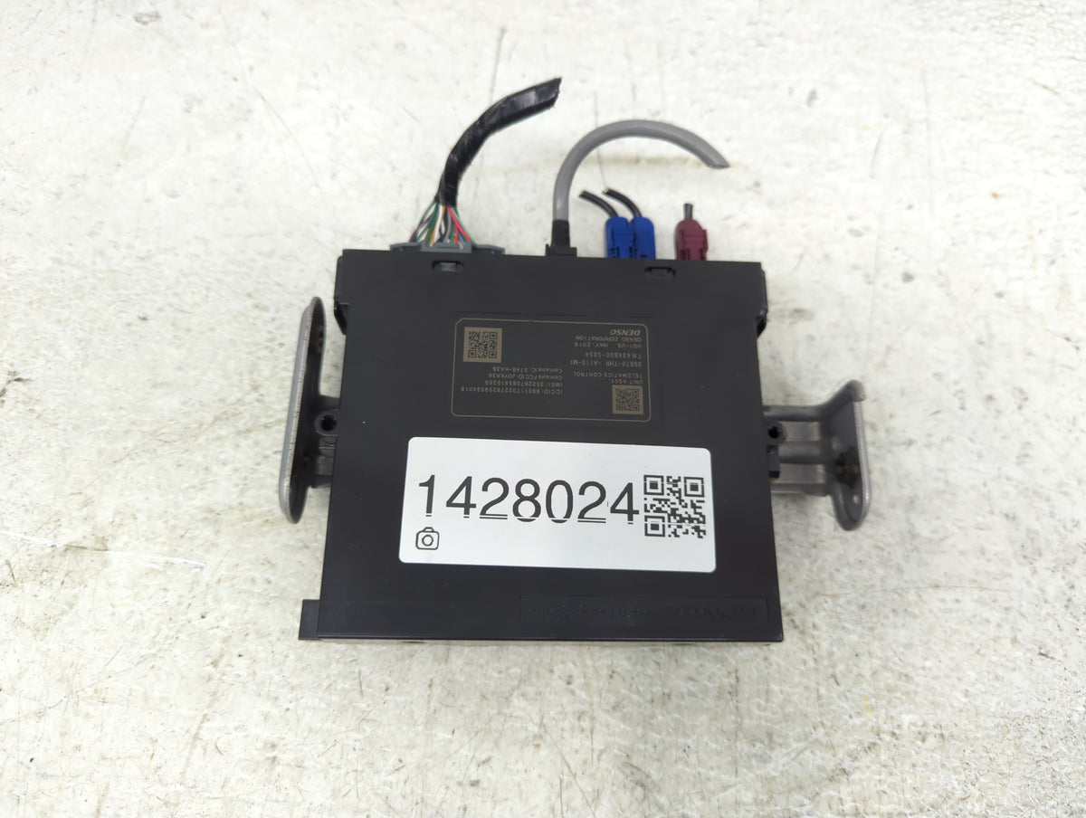 2019 Honda Odyssey Telematics Control Module 39870-thr-a110-m1|574b-ka36 - Oemusedautoparts1.com