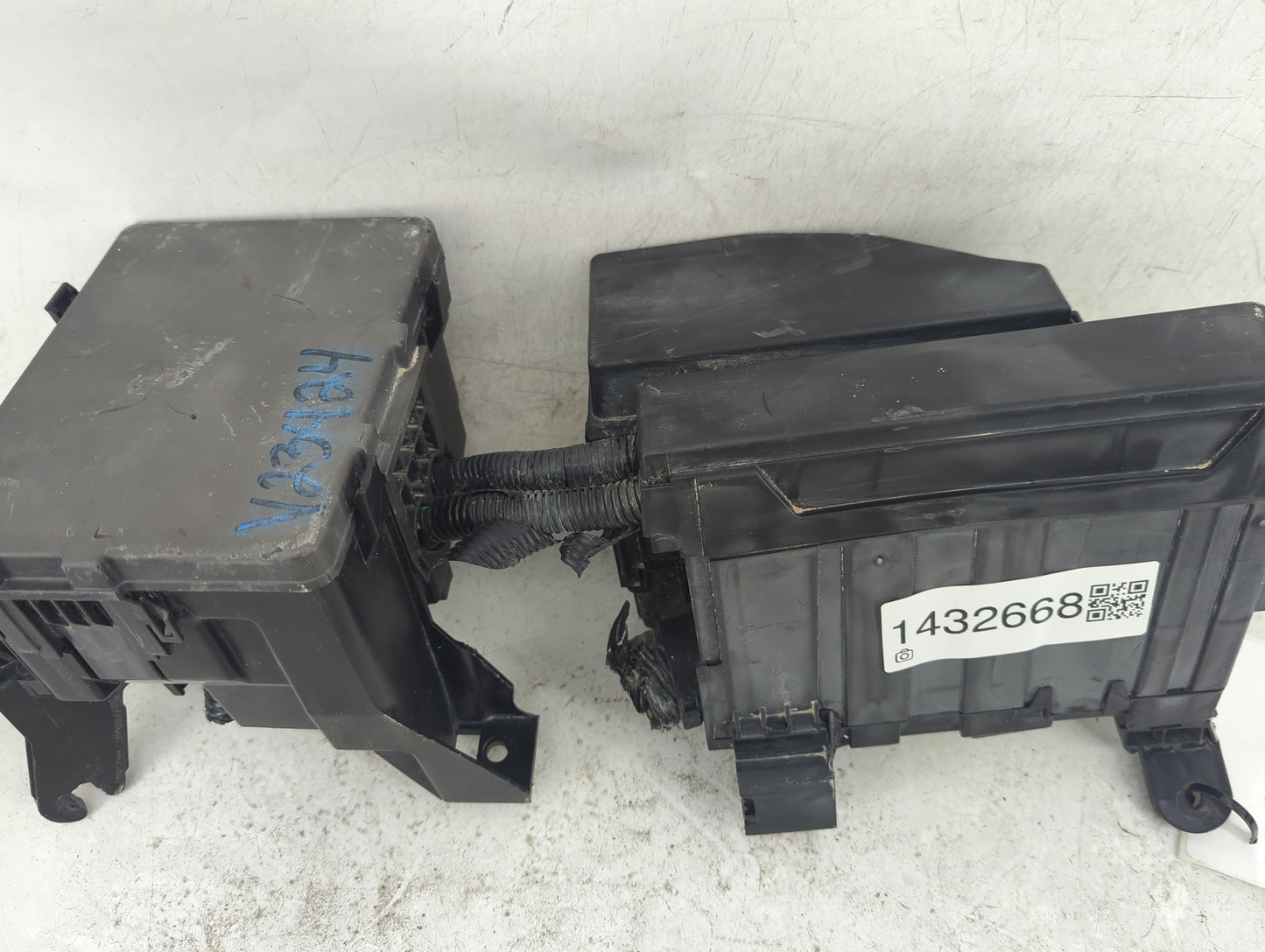 2019 Honda Odyssey Fusebox Fuse Box Panel Relay Module P/N:PP-TD10 Fits OEM Used Auto Parts - Oemusedautoparts1.com