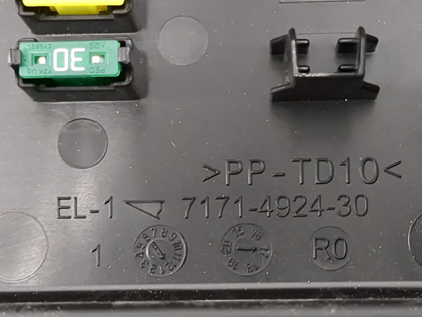 2019 Honda Odyssey Fusebox Fuse Box Panel Relay Module P/N:7171-4924-30 Fits OEM Used Auto Parts - Oemusedautoparts1.com