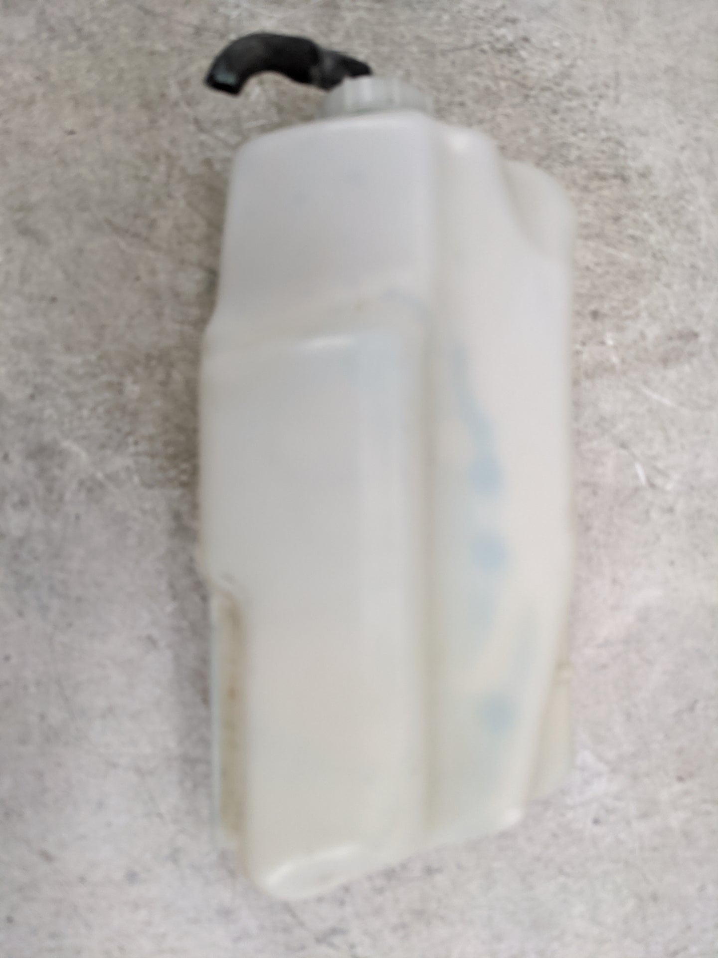 2019 Honda Odyssey Radiator Coolant Overflow Expansion Tank Bottle - Oemusedautoparts1.com