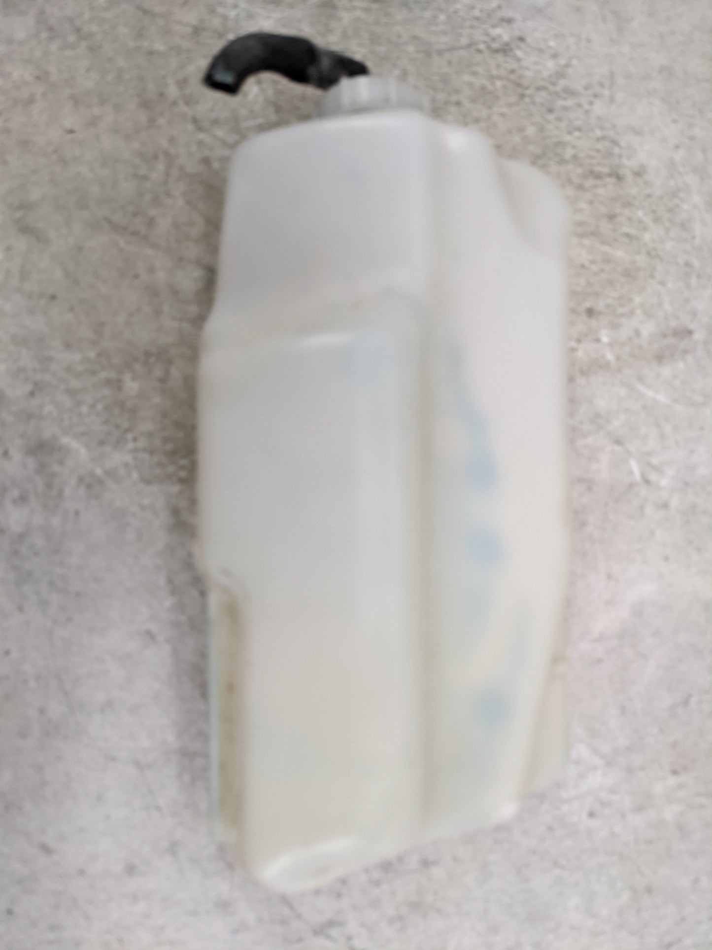2019 Honda Odyssey Radiator Coolant Overflow Expansion Tank Bottle - Oemusedautoparts1.com